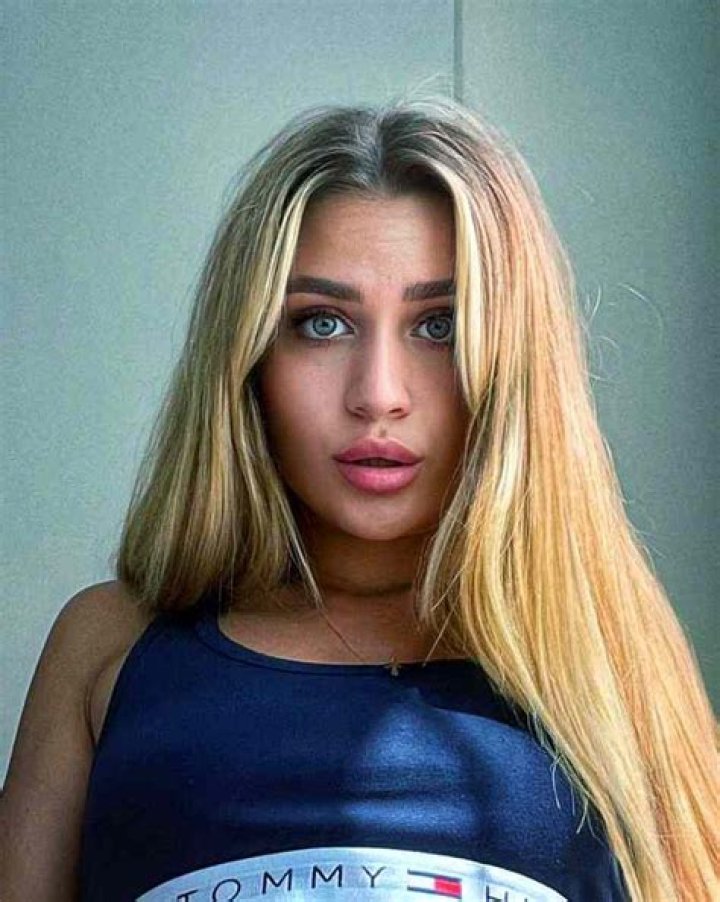 
Hailey Nicole Height, Weight, Net Worth, Age, Birthday, Wikipedia, Who, Nationality, Biography 